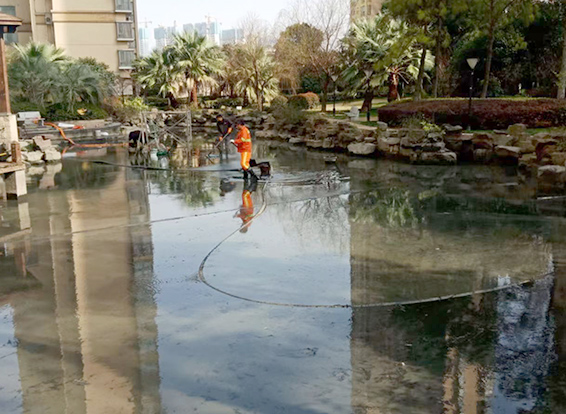 桂平景观池淤泥清理